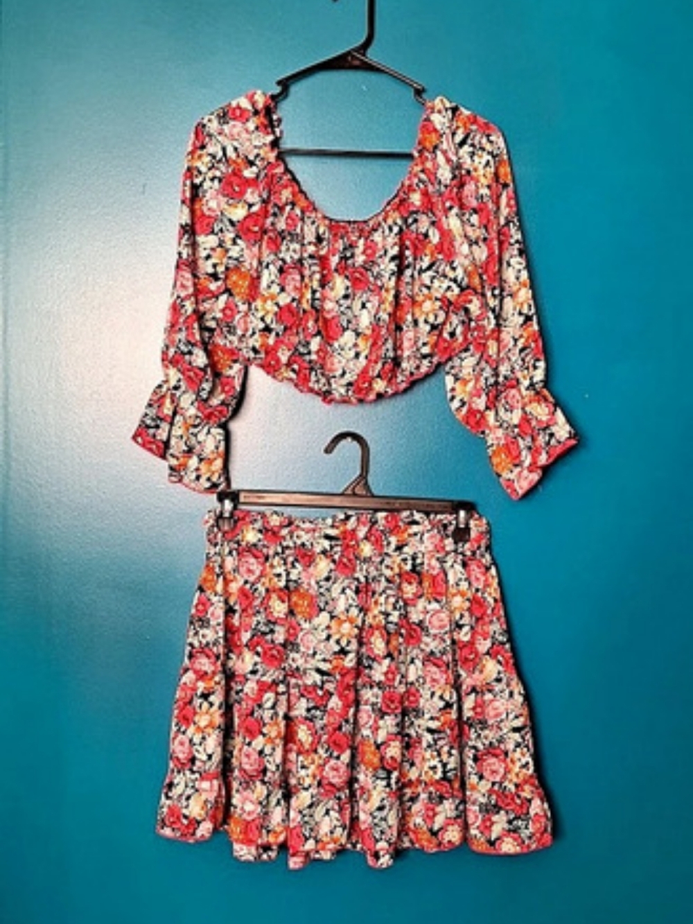Floral Two-Piece Skirt Set in Pink & Red